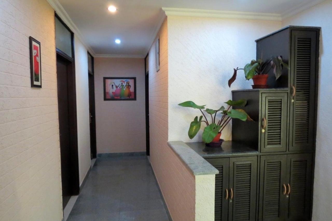 Moments Hotel Kolkata Exterior photo
